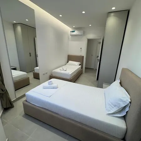 Aron's 610, 5th Floor Apartamento