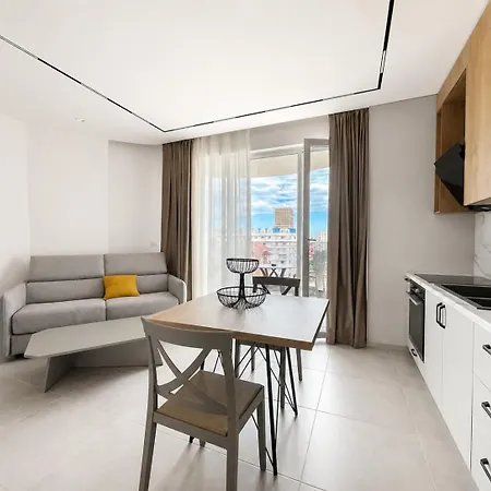 Aron's 610 Appartamento Golem (Tirana)